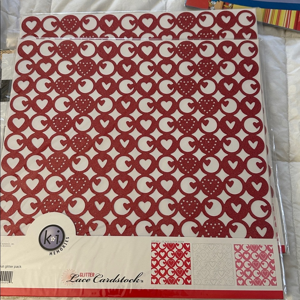 10 LBS shipped Scrapbook paper assorted packs, including Disney and glitter - Picture 9 of 10
